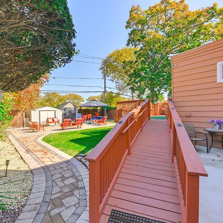 Central Elmont Studio With Great Outdoor Space! Exterior photo