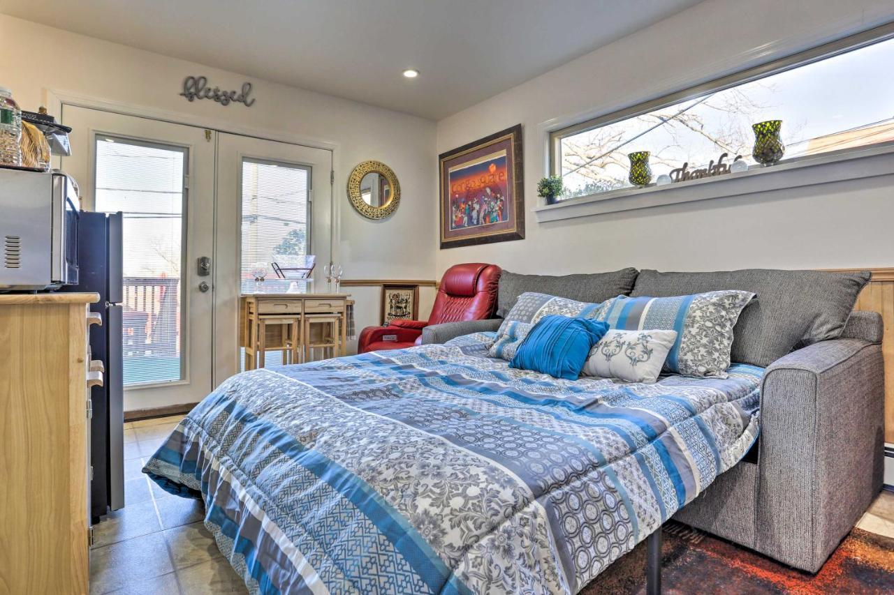 Central Elmont Studio With Great Outdoor Space! Exterior photo